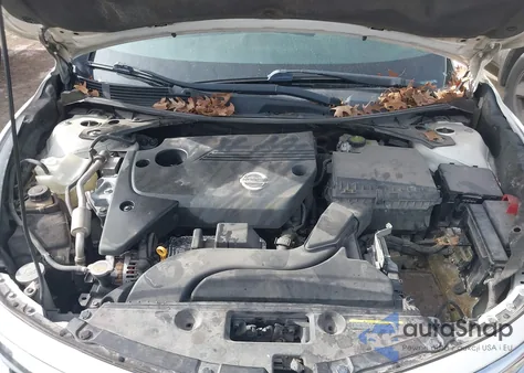 2015 Nissan Altima 2.5 Sv из США, поврежденный, VIN 1N4AL3AP2FC105693